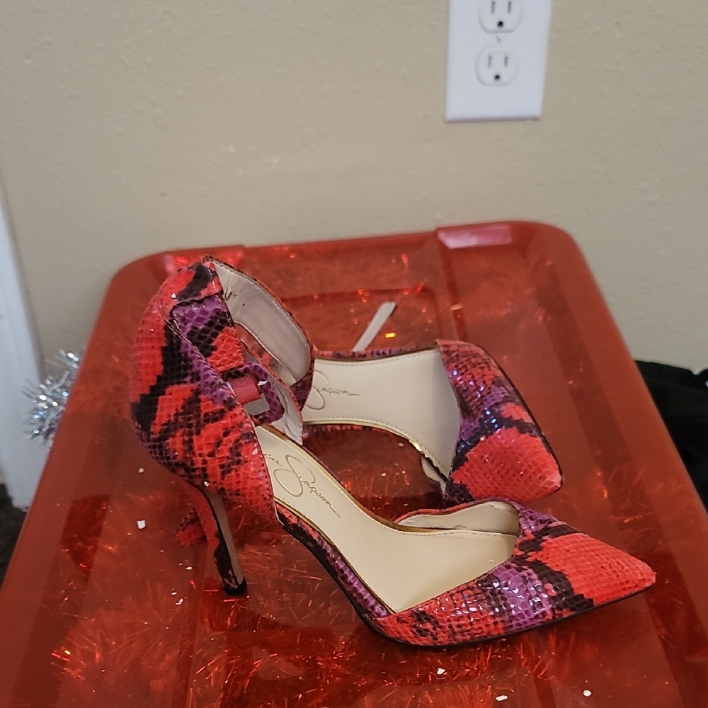 Snakeskin Pointed-toe Heels